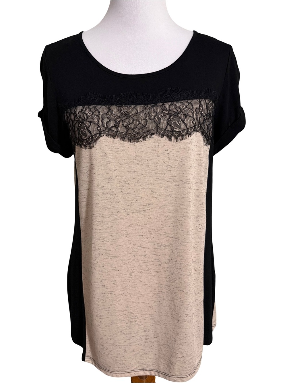 Forever 21 Black and Beige Lace-Detail Short Sleeve Top